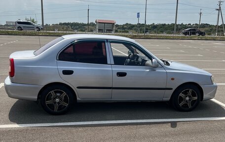 Hyundai Accent II, 2004 год, 420 000 рублей, 3 фотография