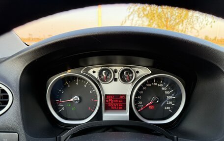 Ford Focus II рестайлинг, 2010 год, 650 000 рублей, 19 фотография