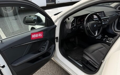 BMW 1 серия, 2022 год, 2 999 000 рублей, 7 фотография