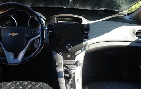 Chevrolet Cruze II, 2012 год, 800 000 рублей, 4 фотография