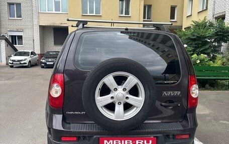 Chevrolet Niva I рестайлинг, 2014 год, 650 000 рублей, 5 фотография