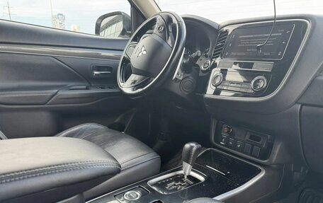 Mitsubishi Outlander III рестайлинг 3, 2019 год, 2 090 000 рублей, 8 фотография