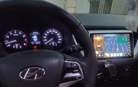 Hyundai Solaris II рестайлинг, 2017 год, 730 000 рублей, 6 фотография