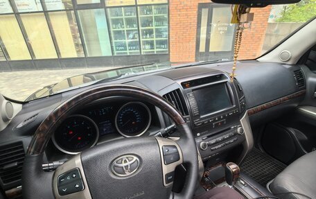 Toyota Land Cruiser 200, 2010 год, 2 990 000 рублей, 5 фотография