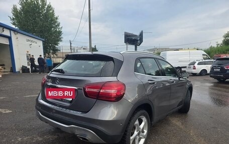 Mercedes-Benz GLA, 2018 год, 1 800 000 рублей, 4 фотография