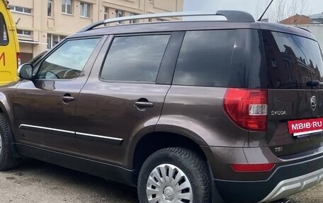 Skoda Yeti I рестайлинг, 2015 год, 1 800 000 рублей, 6 фотография