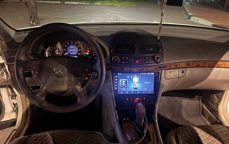 Mercedes-Benz E-Класс, 2004 год, 720 000 рублей, 8 фотография
