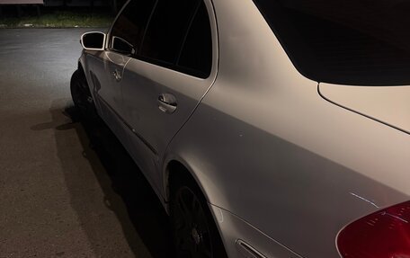 Mercedes-Benz E-Класс, 2004 год, 720 000 рублей, 16 фотография