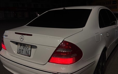 Mercedes-Benz E-Класс, 2004 год, 720 000 рублей, 14 фотография