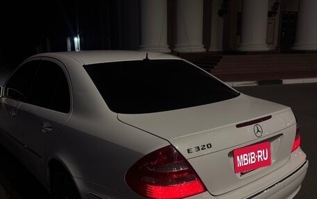 Mercedes-Benz E-Класс, 2004 год, 720 000 рублей, 13 фотография