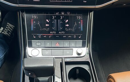 Audi A8, 2018 год, 4 499 000 рублей, 16 фотография