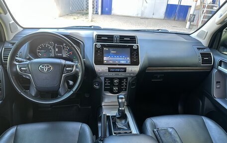 Toyota Land Cruiser Prado 150 рестайлинг 2, 2015 год, 6 000 000 рублей, 9 фотография