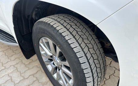 Toyota Land Cruiser Prado 150 рестайлинг 2, 2015 год, 6 000 000 рублей, 14 фотография