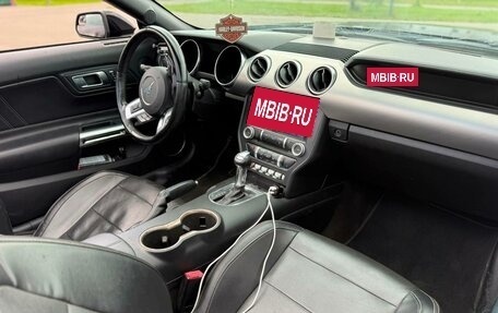 Ford Mustang VI рестайлинг, 2018 год, 2 390 000 рублей, 5 фотография