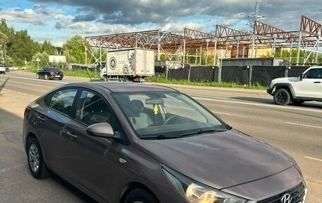 Hyundai Solaris II рестайлинг, 2018 год, 930 000 рублей, 5 фотография