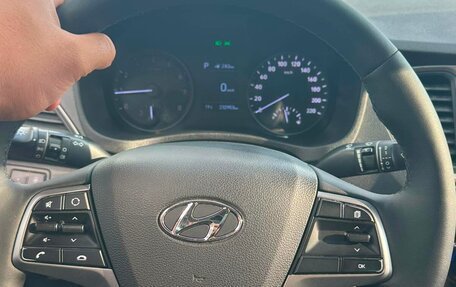 Hyundai Solaris II рестайлинг, 2018 год, 930 000 рублей, 32 фотография