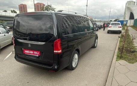 Mercedes-Benz V-Класс, 2018 год, 3 850 000 рублей, 4 фотография