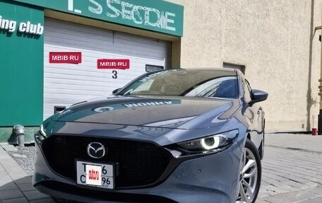 Mazda 3, 2020 год, 999 999 рублей, 2 фотография