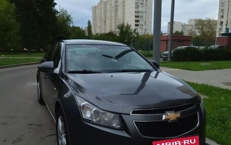 Chevrolet Cruze II, 2011 год, 800 000 рублей, 1 фотография