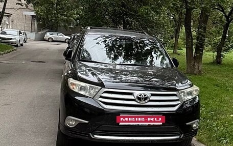 Toyota Highlander III, 2012 год, 1 650 000 рублей, 4 фотография