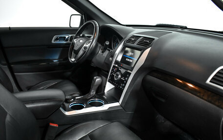 Ford Explorer VI, 2013 год, 1 190 000 рублей, 14 фотография