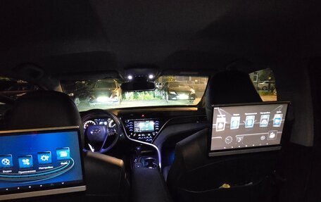 Toyota Camry, 2021 год, 5 600 000 рублей, 8 фотография