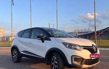 Renault Kaptur I рестайлинг, 2017 год, 1 479 000 рублей, 7 фотография