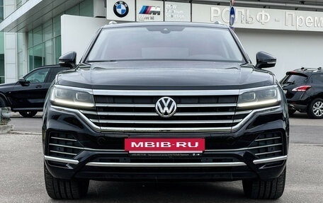 Volkswagen Touareg III, 2020 год, 5 597 000 рублей, 2 фотография