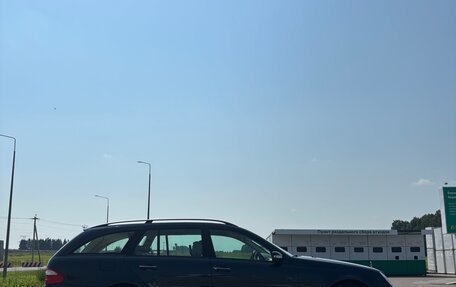 Mercedes-Benz E-Класс, 2003 год, 1 050 000 рублей, 21 фотография