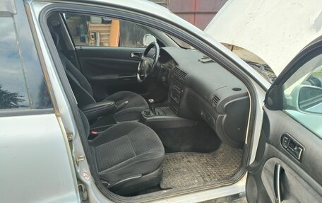 Volkswagen Passat B5+ рестайлинг, 1998 год, 300 000 рублей, 4 фотография
