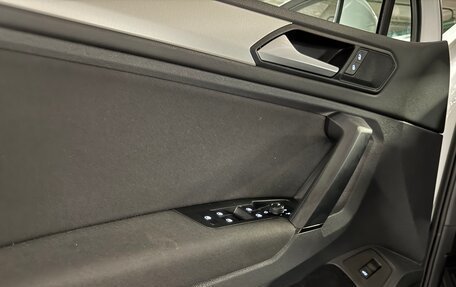 Volkswagen Tiguan II, 2020 год, 2 190 000 рублей, 11 фотография