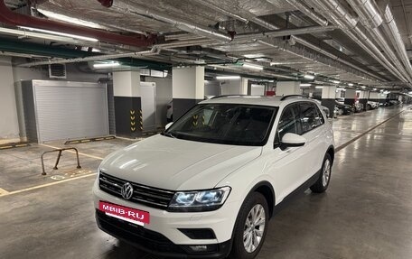 Volkswagen Tiguan II, 2020 год, 2 190 000 рублей, 2 фотография