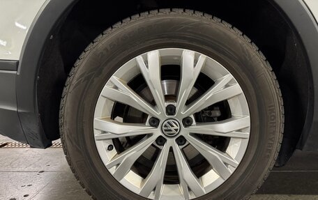 Volkswagen Tiguan II, 2020 год, 2 190 000 рублей, 17 фотография