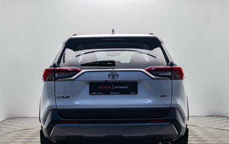 Toyota RAV4, 2020 год, 2 895 000 рублей, 4 фотография