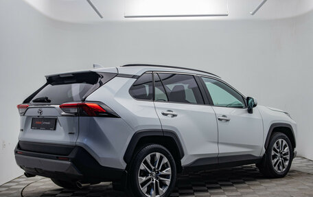 Toyota RAV4, 2020 год, 2 895 000 рублей, 5 фотография