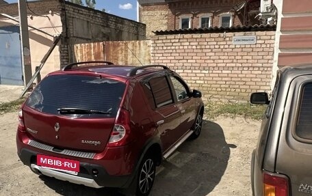 Renault Sandero I, 2014 год, 665 000 рублей, 2 фотография