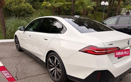 BMW 5 серия, 2024 год, 7 250 000 рублей, 3 фотография