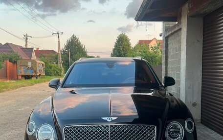 Bentley Bentayga I, 2019 год, 10 350 000 рублей, 2 фотография