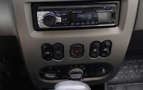 Renault Sandero I, 2011 год, 500 000 рублей, 14 фотография