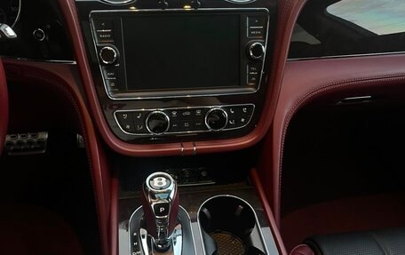Bentley Bentayga I, 2019 год, 10 350 000 рублей, 11 фотография