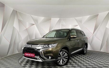 Mitsubishi Outlander III рестайлинг 3, 2019 год, 2 015 150 рублей, 1 фотография