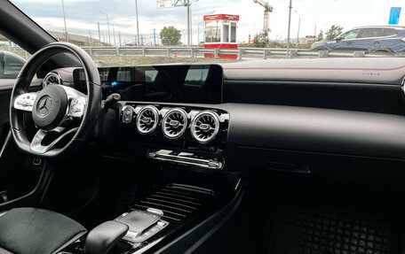 Mercedes-Benz CLA, 2021 год, 3 247 000 рублей, 9 фотография