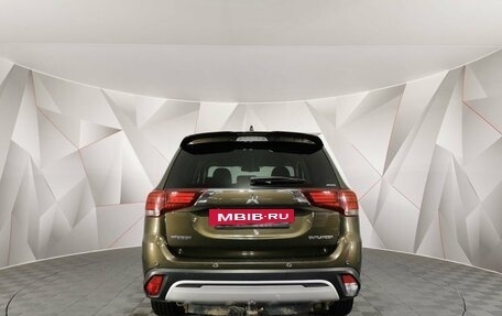 Mitsubishi Outlander III рестайлинг 3, 2019 год, 2 015 150 рублей, 8 фотография
