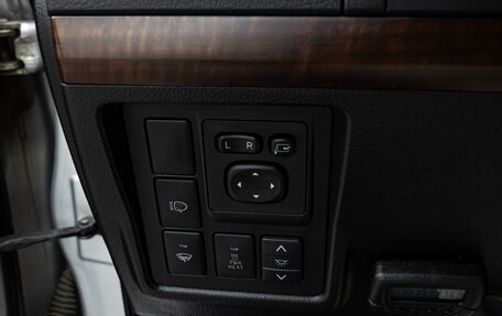 Toyota Land Cruiser Prado 150 рестайлинг 2, 2014 год, 3 190 000 рублей, 20 фотография