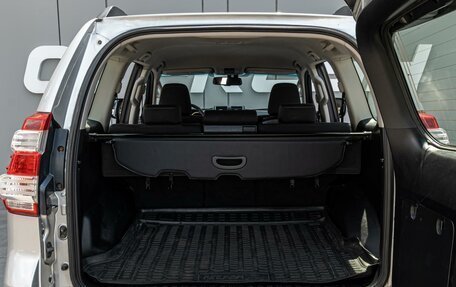 Toyota Land Cruiser Prado 150 рестайлинг 2, 2014 год, 3 190 000 рублей, 21 фотография