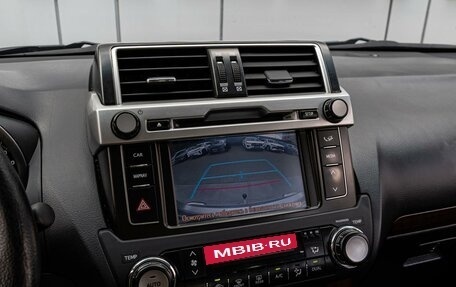 Toyota Land Cruiser Prado 150 рестайлинг 2, 2014 год, 3 190 000 рублей, 12 фотография