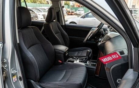 Toyota Land Cruiser Prado 150 рестайлинг 2, 2014 год, 3 190 000 рублей, 8 фотография