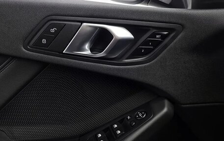 BMW 1 серия, 2021 год, 2 800 000 рублей, 19 фотография