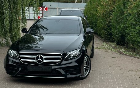 Mercedes-Benz E-Класс, 2018 год, 2 800 000 рублей, 5 фотография