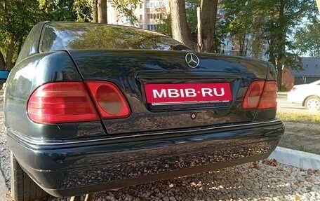 Mercedes-Benz E-Класс, 1998 год, 400 000 рублей, 5 фотография